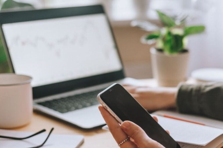 Concurso Telebras abre 15 vagas com salários de até R$ 11 mil; confira datas e etapas