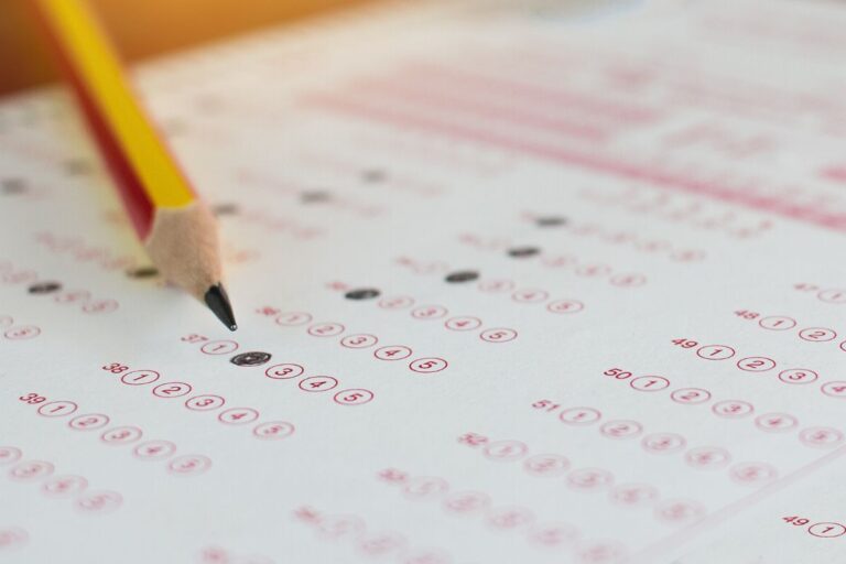 Oportunidades no Norte: 282 vagas abertas e salários que chegam a R$ 35,8 mil